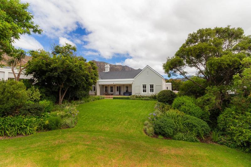4 Bedroom Property for Sale in Steenberg Estate Western Cape